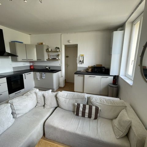 Location Appartement 1 pièce 36m² DEVILLE LES ROUEN 76250 - Photo 1