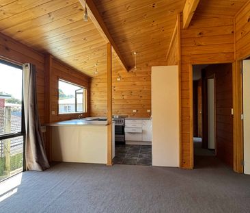 3 Bedroom Family Home in Frankleigh Park - Photo 2