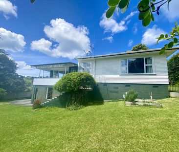 Bright harbour home - Photo 3