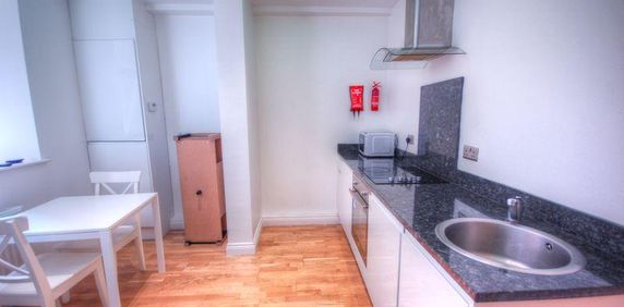 1 bedroom apartment to rent - Photo 2