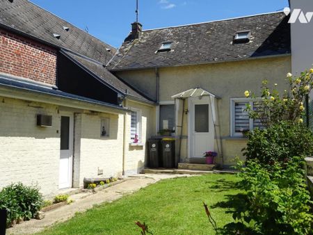 En Location à MAILLY-MAILLET (80) : Maison - 49 m² - 3 pièces - 2 chambres - Photo 2