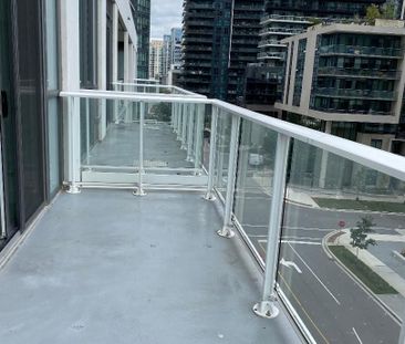 For Lease - 70 Annie Craig Drive Unit# 413, Toronto, Ontario - Photo 2