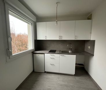 Location Appartement 1 pièce 32m² - Photo 4
