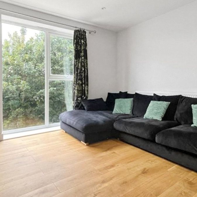 2 bedroom property to rent - Photo 1