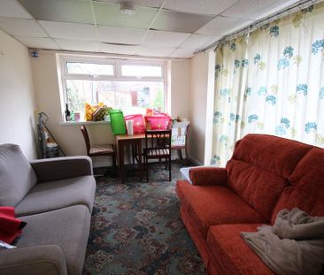 5 bedroom terraced house to rent - Photo 1