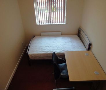 4 bedroom house to rent - Photo 3