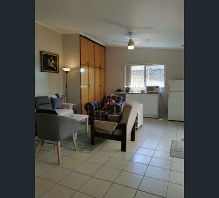 Room 4/12 Newmarket Street, Newtown, Qld 4350 - Photo 5