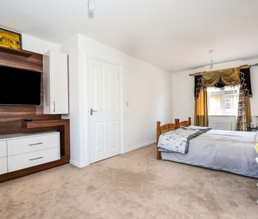 5 bedroom semi-detached house to rent - Photo 4