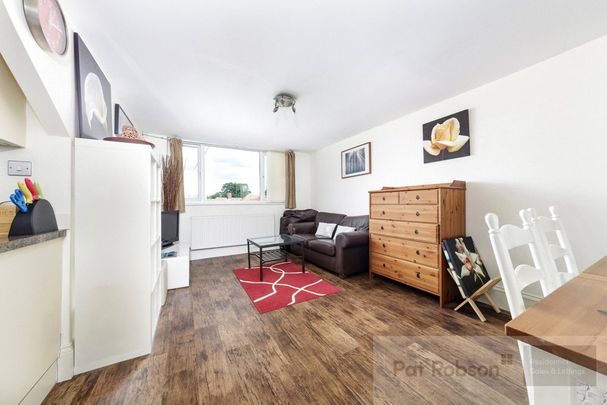 Grosvenor Road, Newcastle Upon Tyne - Photo 1