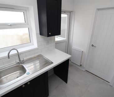 House - Terraced For Rent High Street, Porth - Photo 5