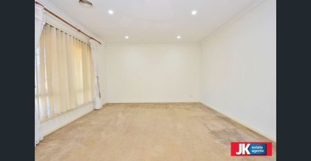 4 Toulouse Crescent, Hoppers Crossing, Vic 3029 - Photo 3