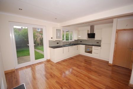 20 Prince Edward Drive, Stranmillis, Belfast, BT9 5GB - Photo 4