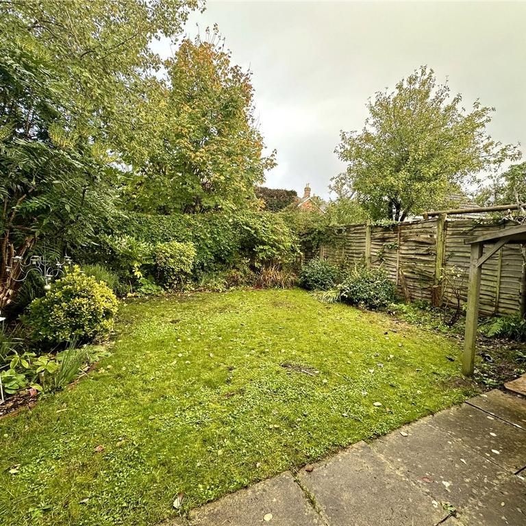 2 bedroom link detached house to rent - Photo 1