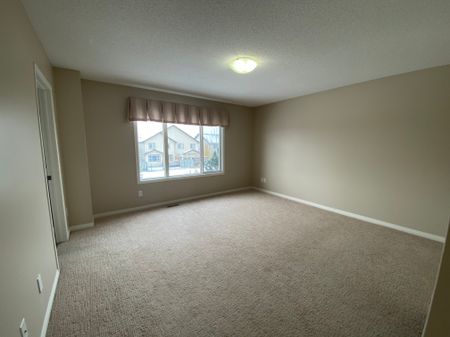 17371 7A Avenue - Photo 3