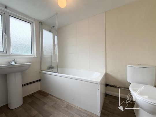 All Saints Road, Northfleet, Gravesend - Photo 1