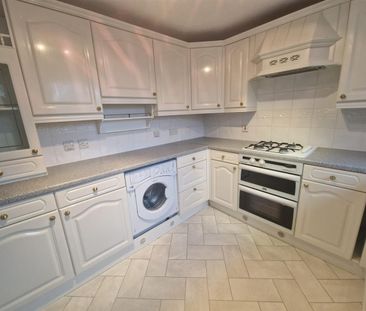 Masefield Way, Sketty, SA2 9FF, Swansea - Photo 1