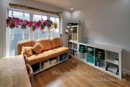 248 4e Avenue #301 - Photo 3