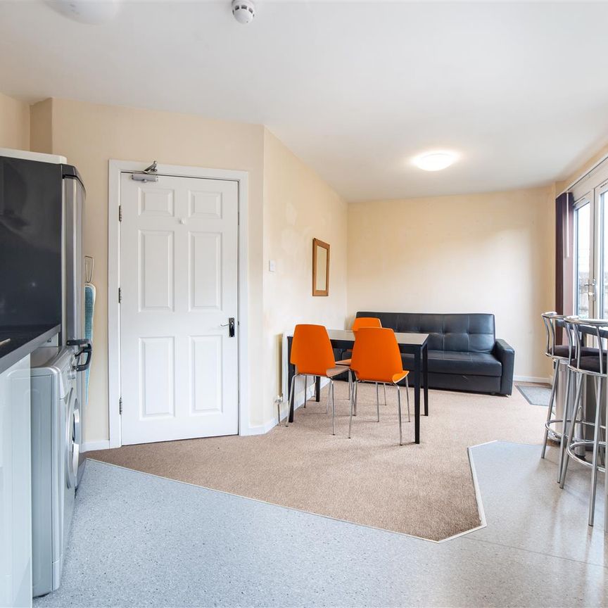 3 bed apartment to rent in Leazes Park Road, City Centre, NE1 - Photo 1