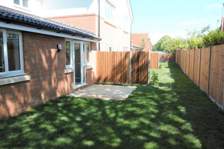 3 bedroom flat to rent - Photo 3