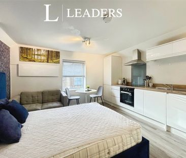 apartment to rent Wootton Gardens, Bournemouth, Dorset, BH1 - Photo 4