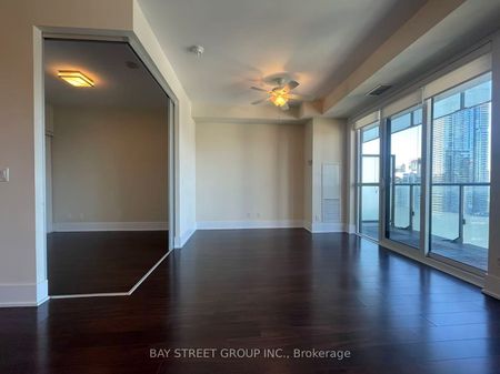 300 Front Street Lofts 300 , #2803 - Photo 4