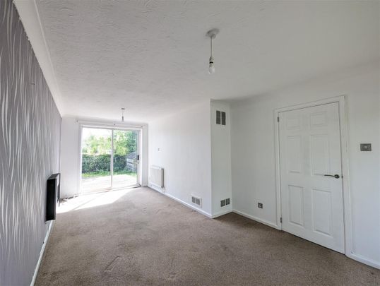 3 Bedroom House - Photo 1