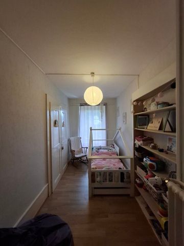 7-room apartment on the 1st floor with balcony & communal garden - Photo 5