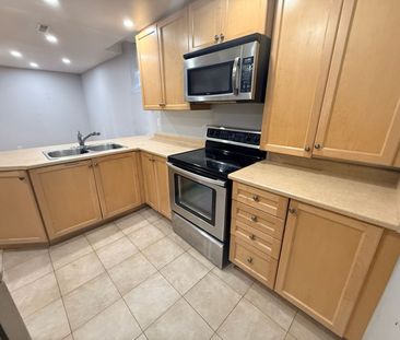 For Lease - 13 Marotta Avenue, Brampton, Ontario - Photo 2