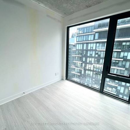 BRAND NEW 3 BEDS 2 BATHS LOFT PARKING INCLD - Photo 4