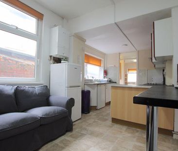 5 bedroom terraced house to rent - Photo 1
