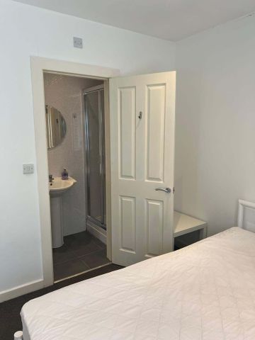 4 Bed Bungalow, Lunar Close, CV4 - Photo 4