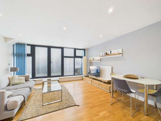 Market Place, RG1 - Photo 1