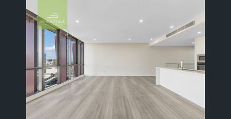 Split Level 3 Bedroom Penthouse - Discover Brand New Luxury Living! - Photo 5