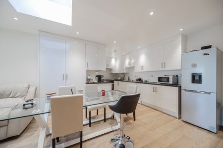 2 Bed Flat, Crowther Avenue, TW8 - Photo 5