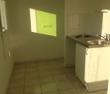 Location Appartement 1 pièce 28m² - Photo 5
