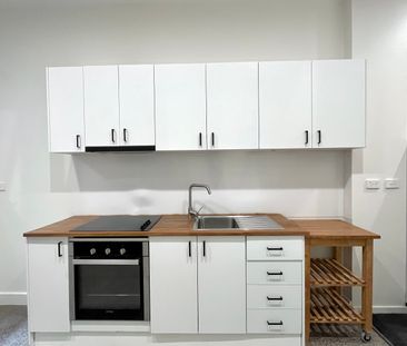 3/5 Cleveland Road, Ashwood VIC 3147 - Apartment For Rent | Domain - Photo 3