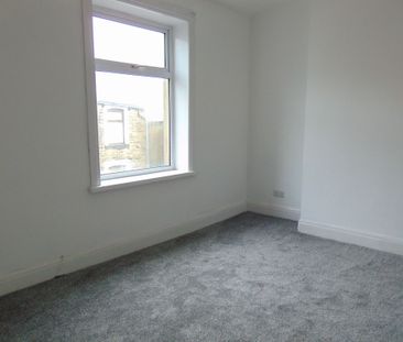 Townley Street, Briercliffe - Photo 3