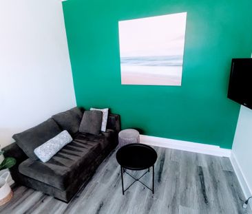 For Lease - 206 Bathurst Street Unit# Lower, Toronto, Ontario - Photo 6