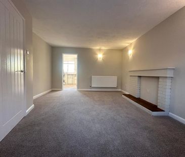 3 bedroom House To Let - Photo 1