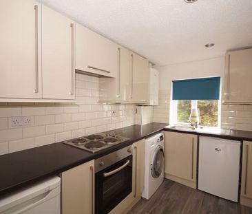 A 1 Bedroom Flat in Bishops Cleeve GL52 8TE - Photo 5