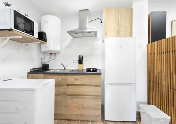 Calle Rosa, Getafe, Community of Madrid 28903