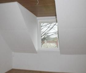 Dachgeschoss-Schätzchen in Resse: 4 Zimmer, Küche, Diele, Bad und "... - Photo 5