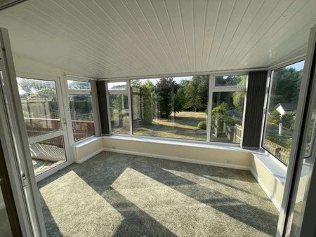 Philip Avenue, Sticklepath, Barnstaple, EX31 - Photo 4