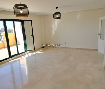 Atico en alquiler en Benalmadena - Photo 2