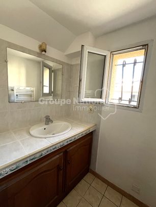 NOVES - Maison de village T3, - Photo 1