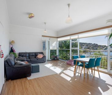 Renovated Family Home with Stunning Marina Views - Photo 2