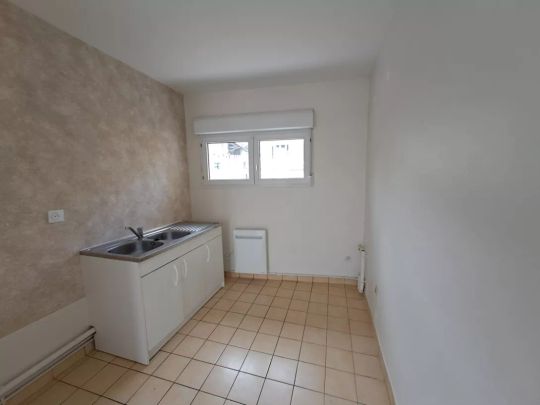 Location maison T4 95.00m² à Mailly-Champagne (51500) - Photo 1