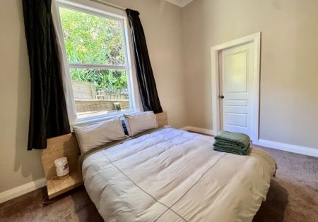 Tranquil Retreat on the Edge of the City - Photo 4