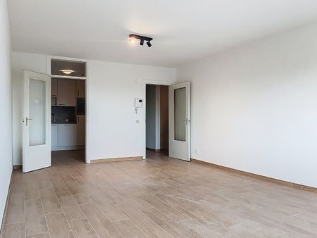 2 slaapkamer appartement in het centrum van Bree - Photo 3
