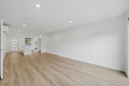 Moir Road Townhouse - Photo 2